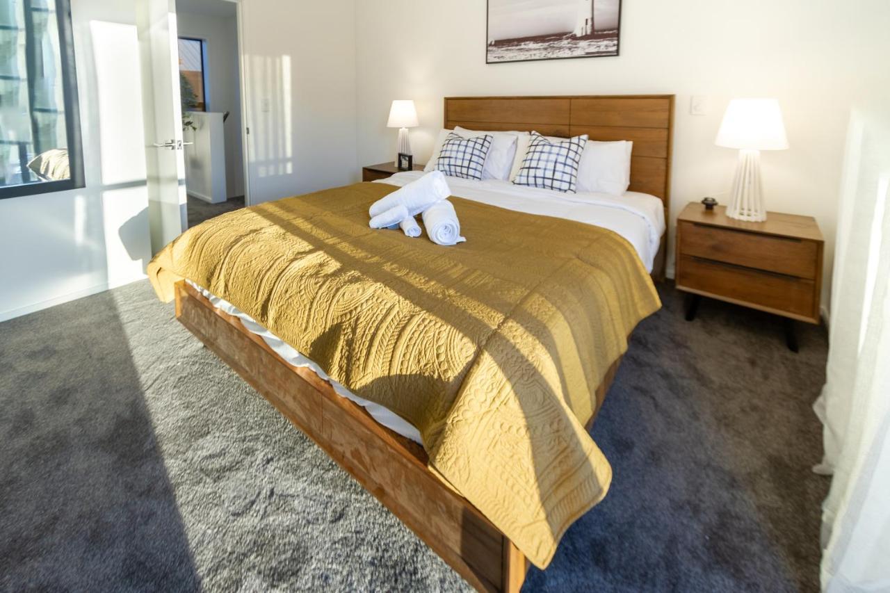Modern 3 Bed Overlooking Hagley Park ไครสต์เชิร์ช ภายนอก รูปภาพ