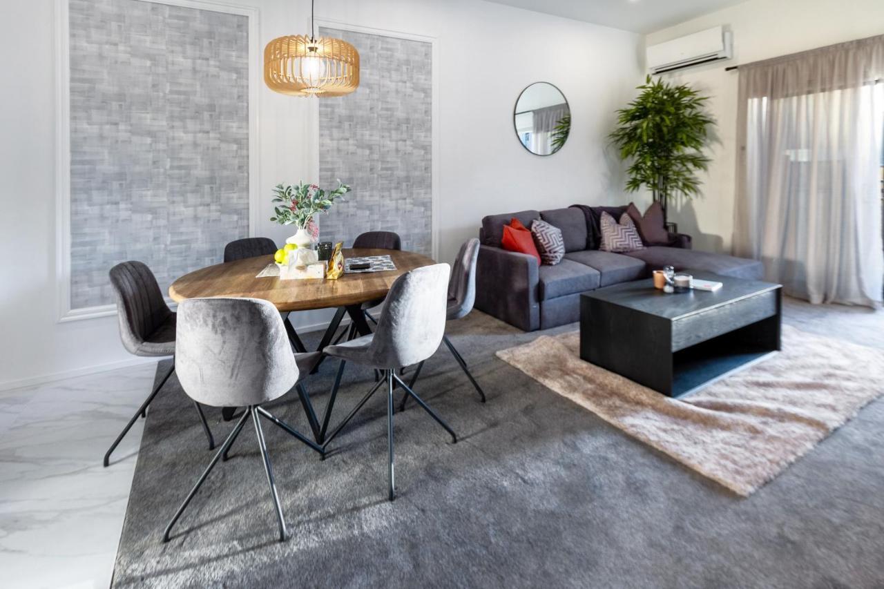 Modern 3 Bed Overlooking Hagley Park ไครสต์เชิร์ช ภายนอก รูปภาพ